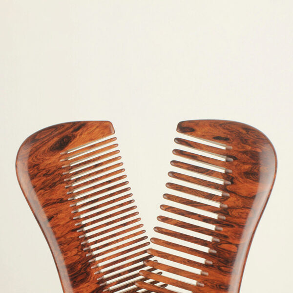 fine carved simple smooth Guibourtia wood comb